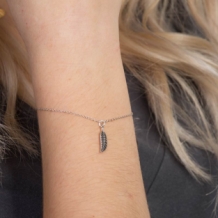 take it slow armband veer